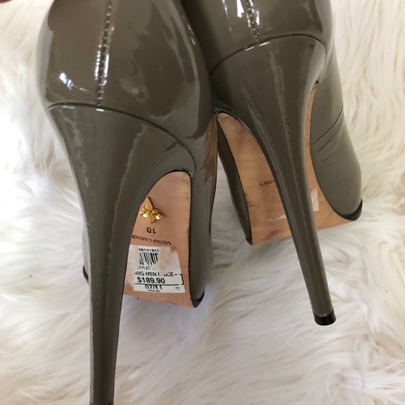 Pour La Victoire Gray Round Toe Leather Pumps 10 - Picture 5 of 6